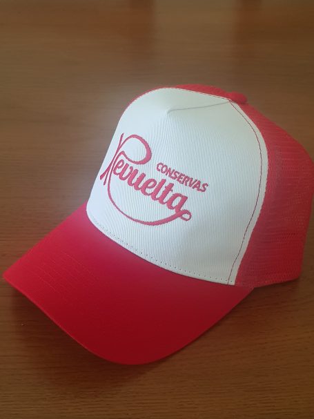 Gorra bordada